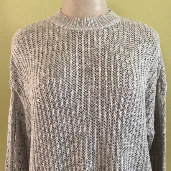 🔥NWT🔥 American Eagle Outfitters Women’s Oversized Pointelle Sleeve Sweater - Picture 1 of 9
